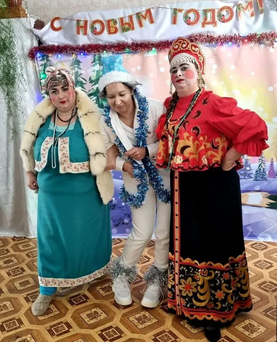 photo_5362010315803005392_y