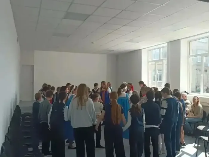 i (3)